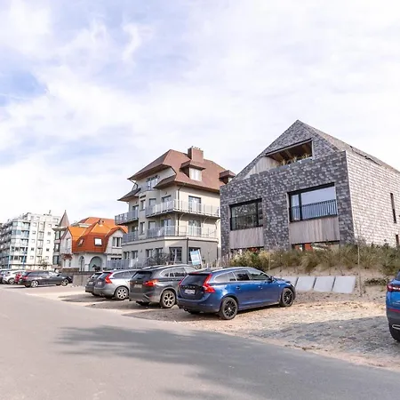 Brand New With Two Sunny Terraces And Private Parking Koksijde