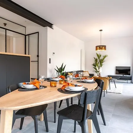 Brand New With Two Sunny Terraces And Private Parking